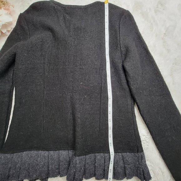 A Giannetti 100% Boiled Wool Two Tone Ruffle Accent Full Zip Sweater Size M - Picture 10 of 10